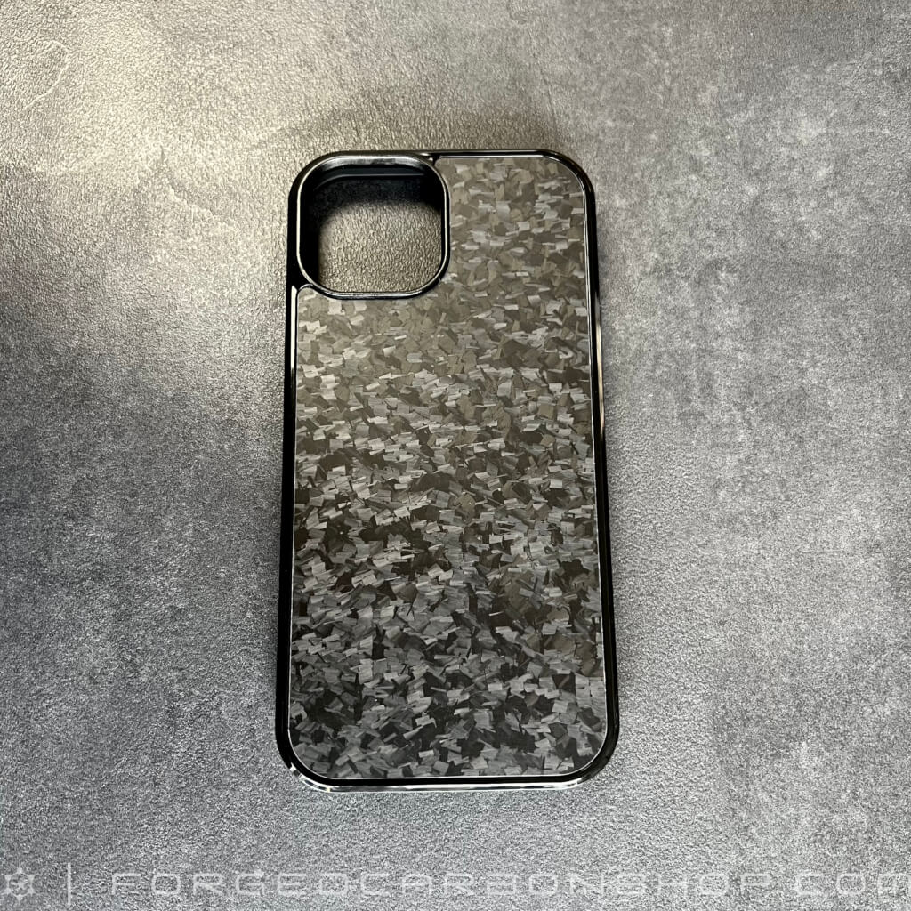 Forged Carbon Case Apple iPhone 15 matt fein 1024