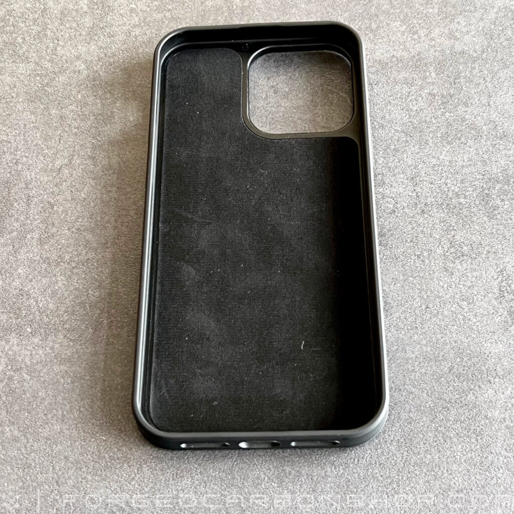 Forged Carbon Case Apple iPhone 14 Pro Max innen