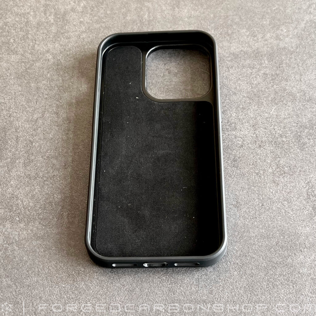 Forged Carbon Case Apple iPhone 14 Pro innen